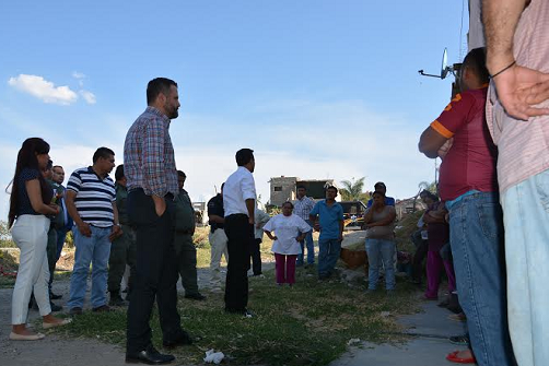 Reunión con vecinos de Lomas de la Primavera