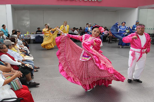 Ballet Aztlán del CEMAM