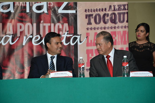 Presentación de libro de Morales Aceves