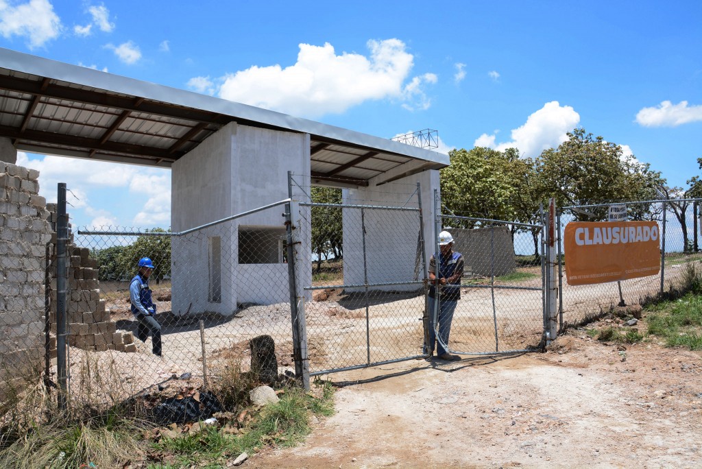 Clausura del fraccionamiento Bosque Encantado