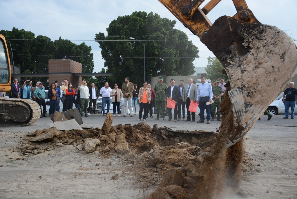 Inicia la primera etapa para la rehabilitación de la Avenida Ramón Corona