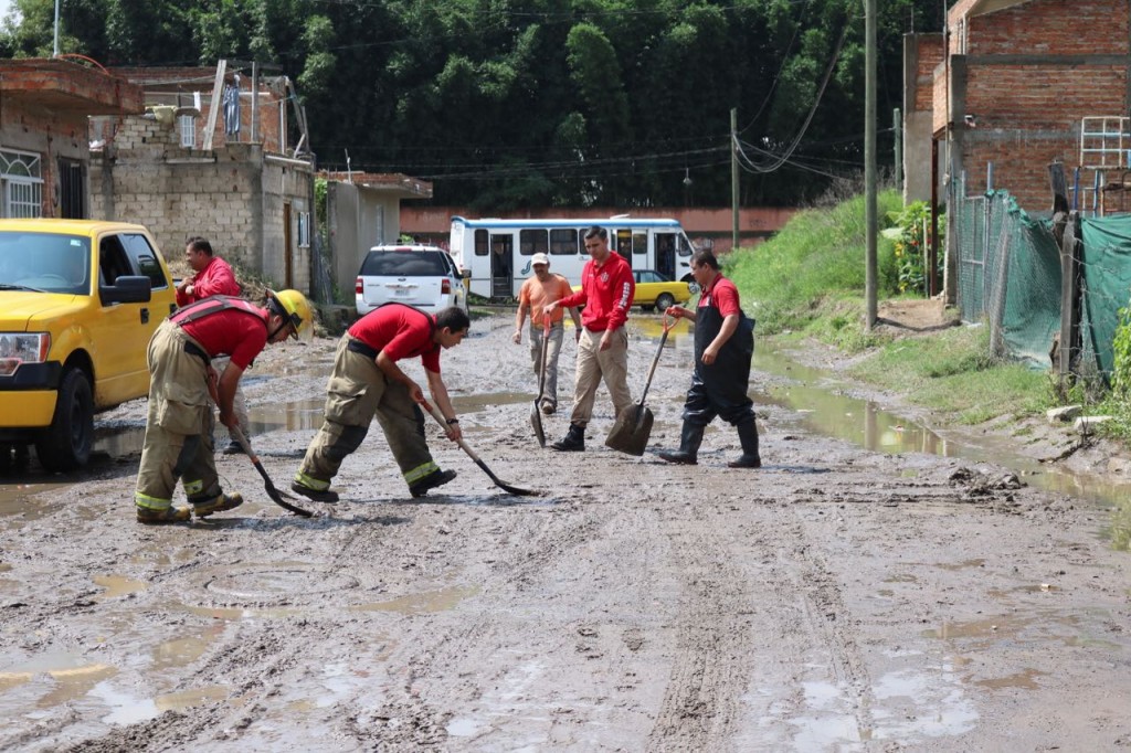 Atiende Gobierno Municipal inundación de 170 viviendas en zona noreste de Zapopan