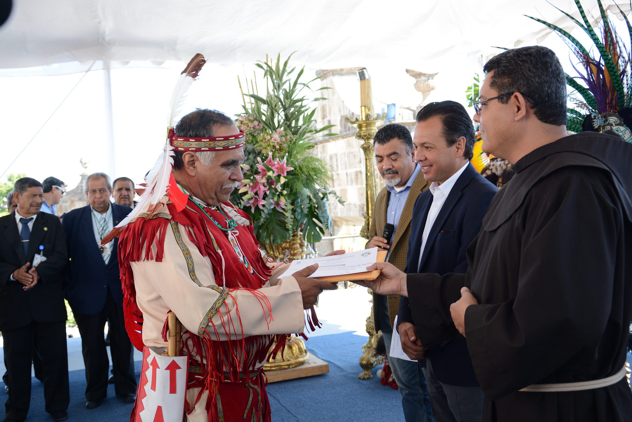 Autoridades de Zapopan reconocen el esfuerzo y dedicación de los danzantes que dan identidad a “La Romería: Ciclo Ritual de la Llevada de la Virgen”