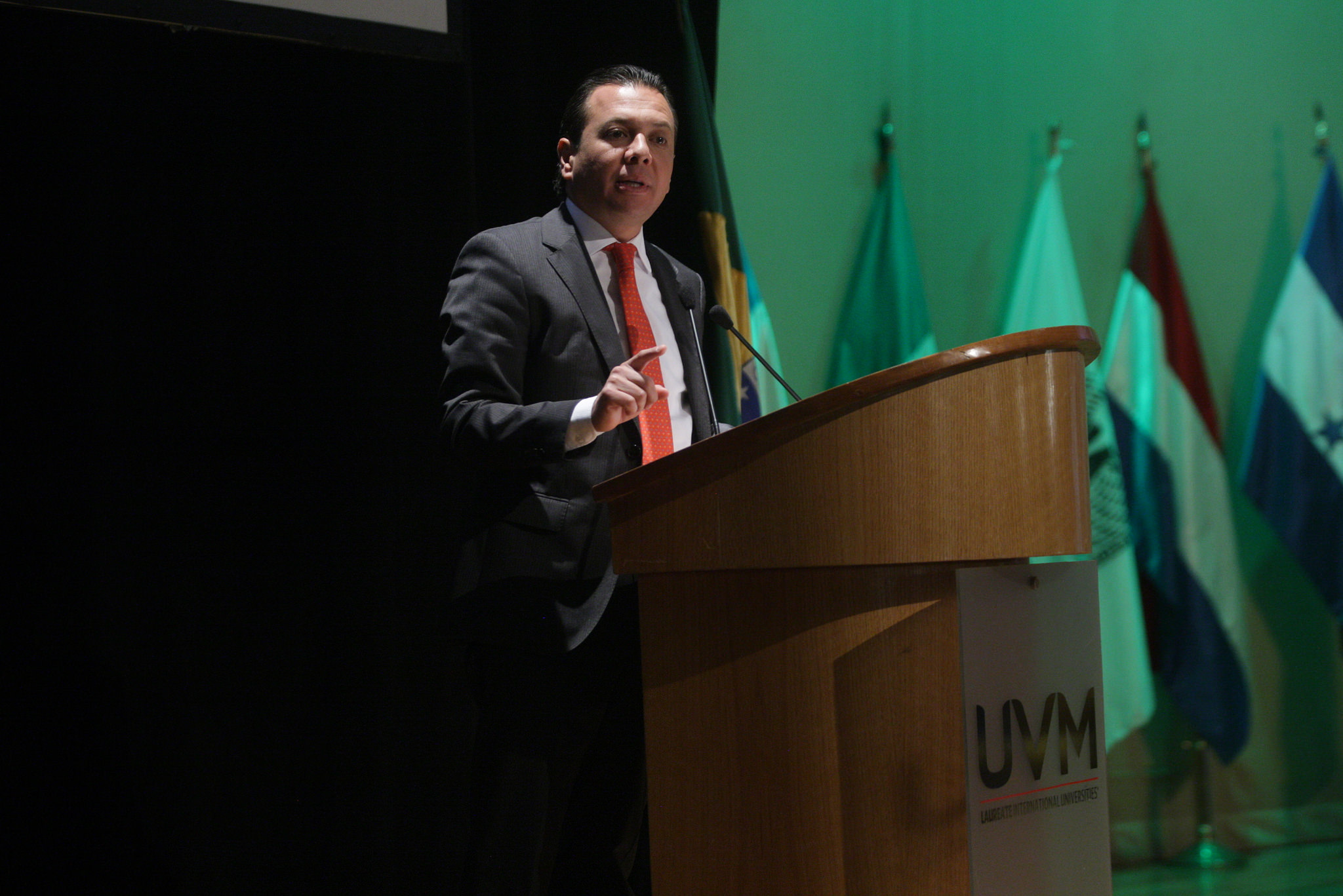 Pablo Lemus participa en el Primer Foro Ambiental Universitario 2016