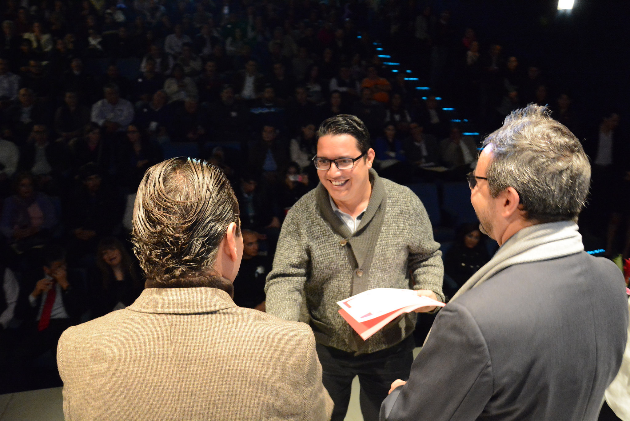 Pablo Lemus encabeza entrega de constancias de Formación Institucional a Servidores Públicos