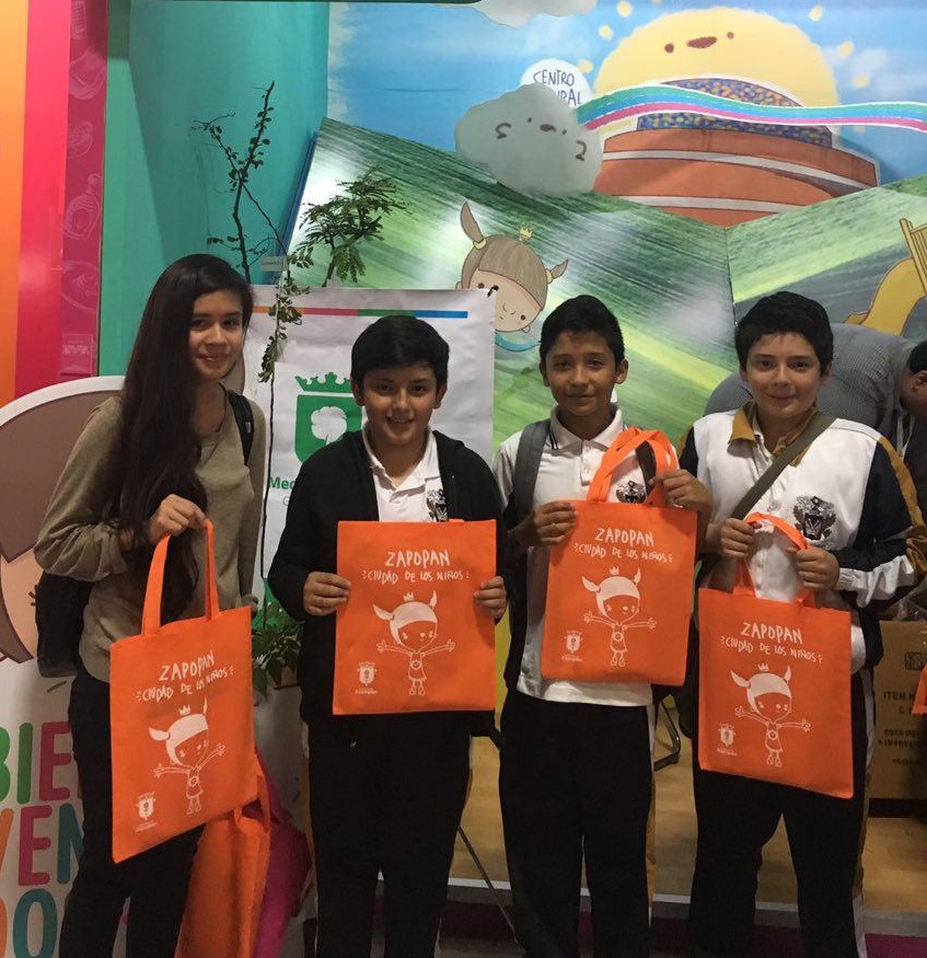 Zapopan promueve los derechos de las niñas, niños y adolescentes en la Feria Internacional del Libro
