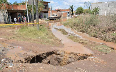 Nueva grieta aparece en zona de Nextipac