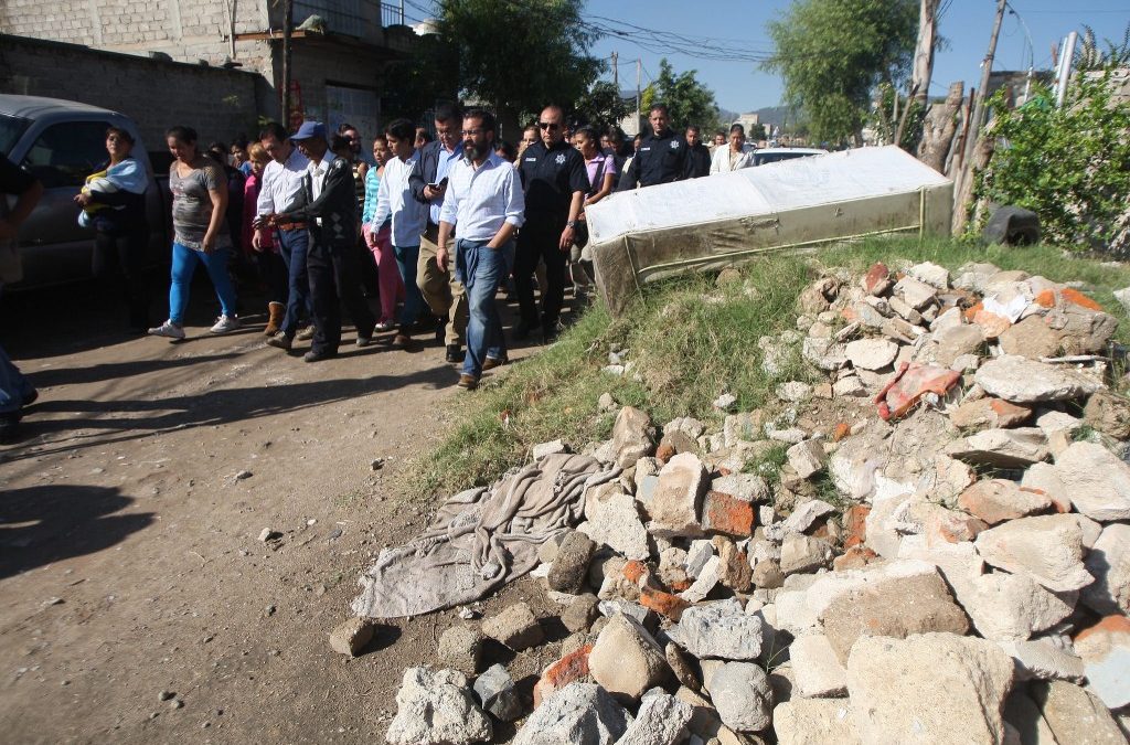 Se interviene la colonia El Rehilete con servicios básicos