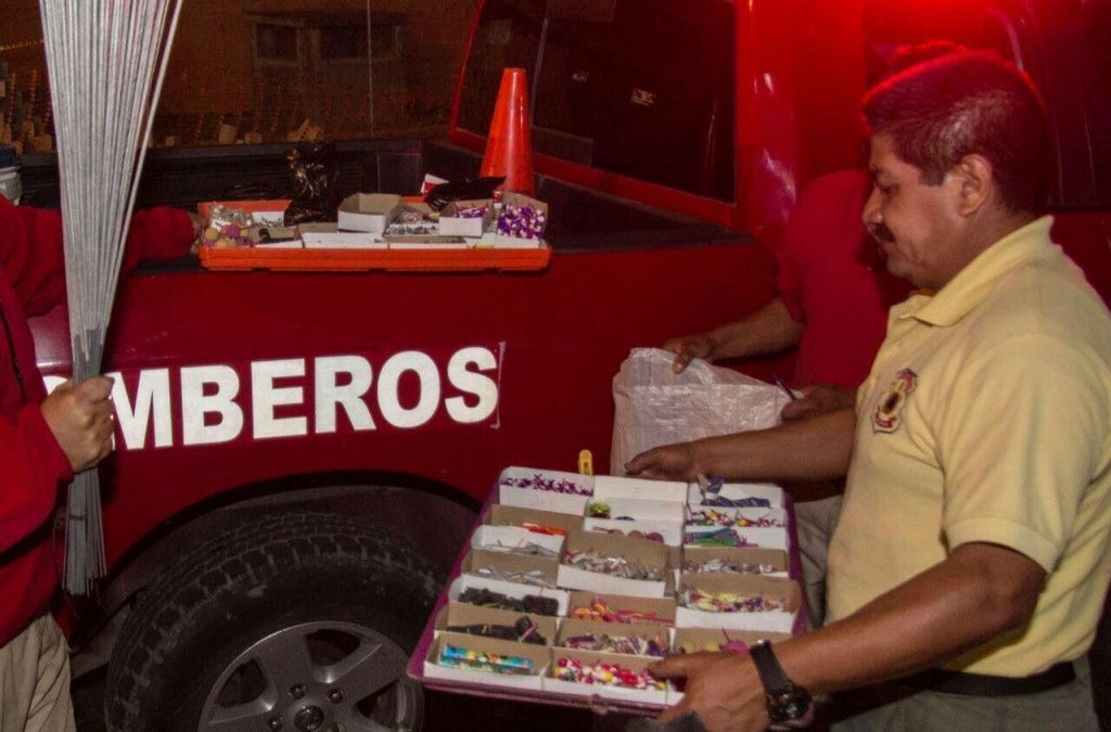 Protección Civil y Bomberos decomisó pólvora y sofocó fogatas durante la Nochevieja