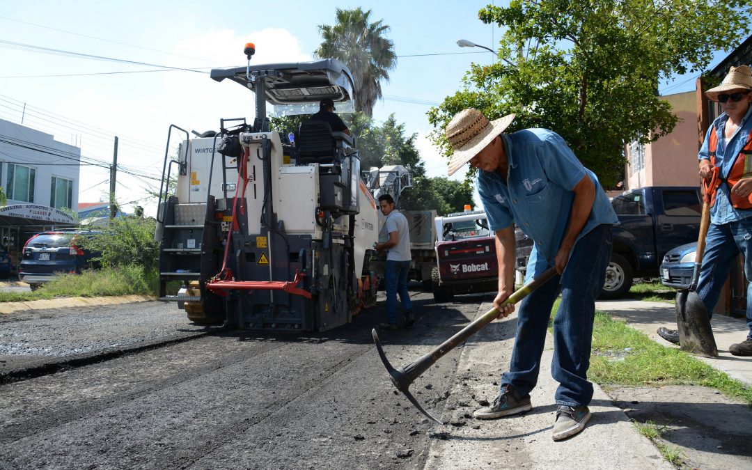 Arranca el Programa de Renovación de Calles de Zapopan en la colonia Jardines del Valle