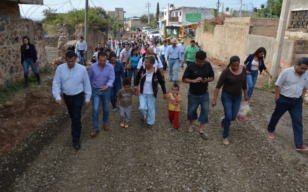 Pablo Lemus supervisa la segunda etapa de rehabilitación de vialidades en Las Mesas
