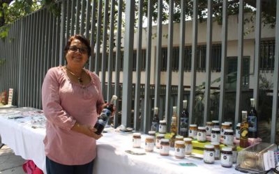 Alumnos de UAG participan en el diseño de productos creados por emprendedores de DIF Zapopan