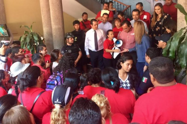 Gobierno de Zapopan propicia diálogo y logra acuerdos con el SIDEDIF