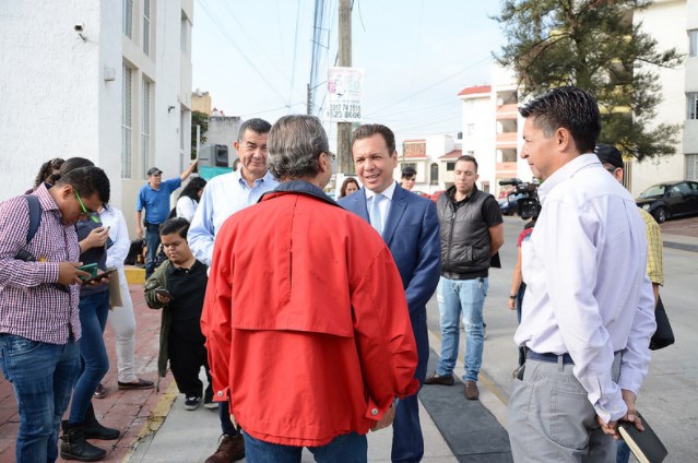 Zapopan entrega infraestructura vial para brindar solución pluvial en la colonia La Calma