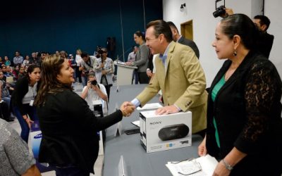 Entrega Zapopan mobiliario, equipo electrónico y pintura a 400 escuelas del municipio