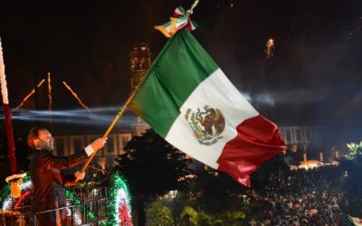 Preside Pablo Lemus la ceremonia del Grito de Independencia en el Centro Histórico de Zapopan
