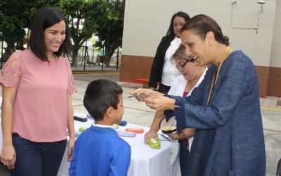 DIF Zapopan realiza campaña de salud visual y entrega anteojos a niños y niñas