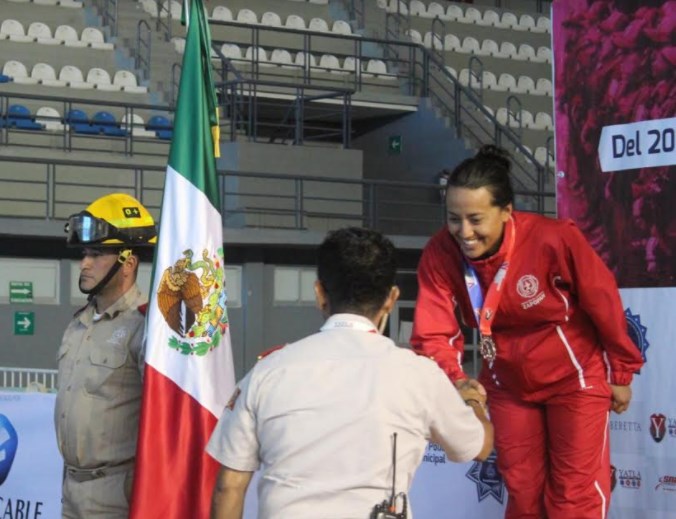 Conquista nadadora de Protección Civil y Bomberos Zapopan 8 medallas en V Juegos Latinoamericanos