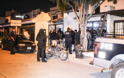 Policía de Zapopan libera a menores privados de su libertad, detiene a cuatro y asegura armas y droga