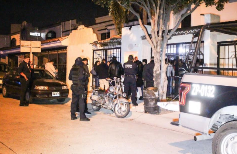 Policía de Zapopan libera a menores privados de su libertad, detiene a cuatro y asegura armas y droga