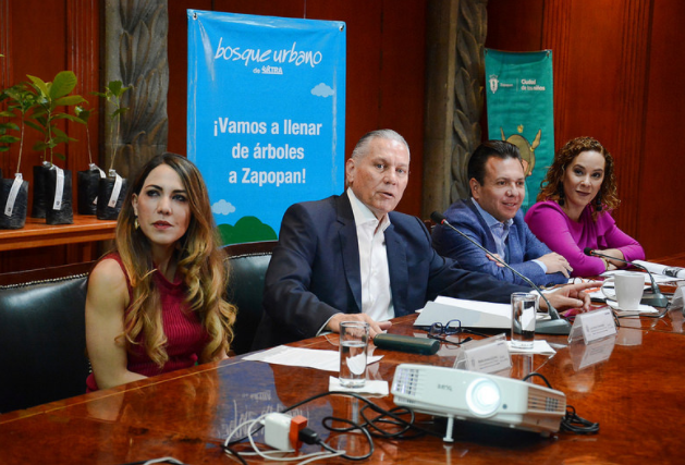 Refrenda Zapopan colaboración con Extra A.C. para impulsar la reforestación en el municipio