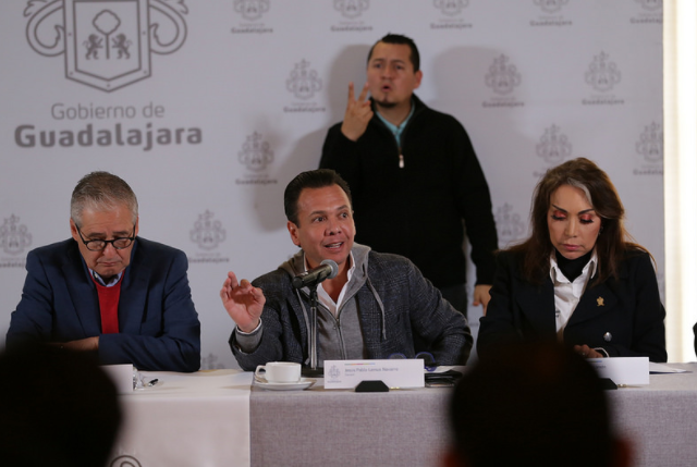 Alcaldes metropolitanos exhortan al Gobernador para que cumpla con lo prometido en la homologación salarial de policías