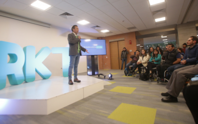 Zapopan motiva a universitarios emprendedores con las charlas Rocket Sessions