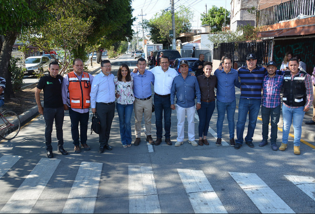 Presenta Zapopan pavimentación con concreto hidráulico de avenida Prolongación Acueducto