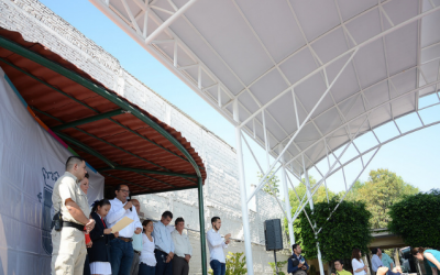 Presenta Zapopan instalación de estructura con lonaria en escuela Alfredo V. Bonfil