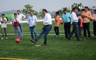 Supervisa Zapopan primera etapa de construcción de la Unidad Deportiva Valle de los Molinos