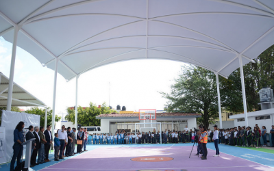 Supervisa Zapopan instalación de lonaria y rehabilitación exterior de la primaria CALMECAC