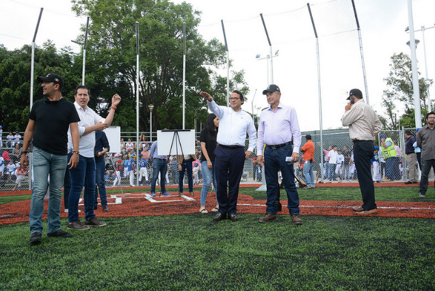 Supervisa Zapopan rehabilitación de la Unidad Deportiva Paseos del Sol