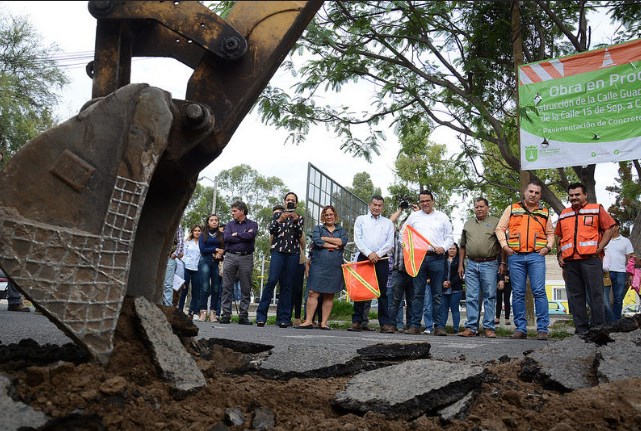 Arranca Zapopan pavimentación de calle Guadalupe Victoria en Santa María del Pueblito
