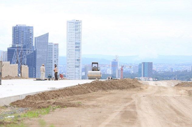 Avanza construcción de Prolongación Avenida Universidad