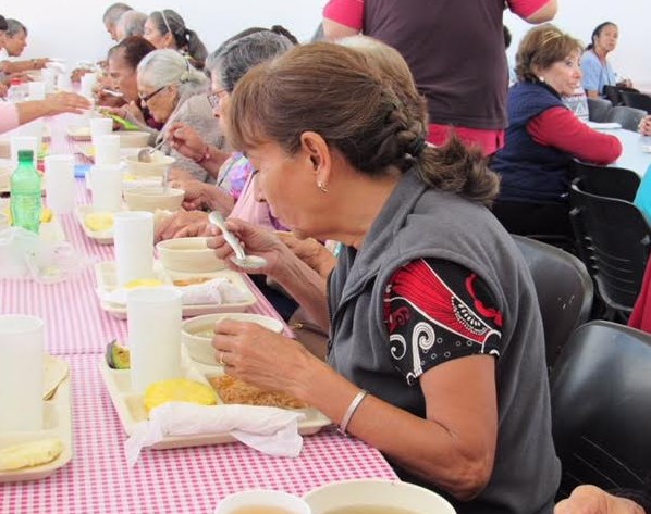 Ofrece DIF Zapopan comedor para adultos mayores