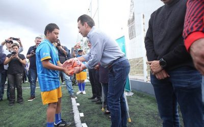 Entrega Zapopan uniformes a los equipos deportivos Tastoanes y Armadillos Sordos de Zapopan