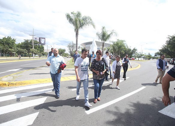 Entrega Zapopan mantenimiento profundo realizado en las avenidas Parres Arias y Venustiano Carranza