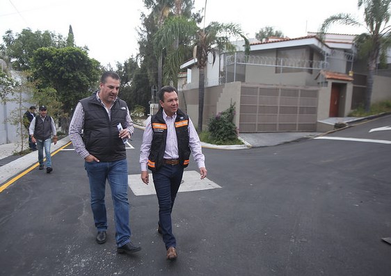 Entrega Zapopan recuperación de Callejón del Conde en Villa Universitaria