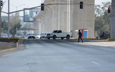 Aperturan carriles centrales de avenida Juan Pablo II