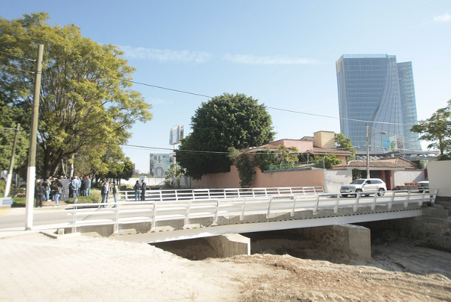 Presenta Zapopan reconstrucción de puente vehicular en el Fraccionamiento Residencial Colomos Patria