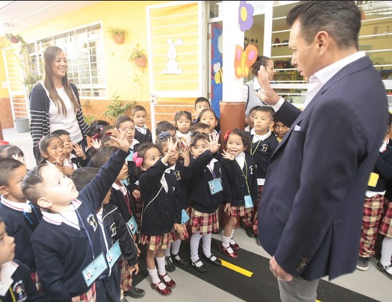 Lleva Zapopan programa Escuelas con Estrella a la colonia Indígena en San Juan de Ocotán