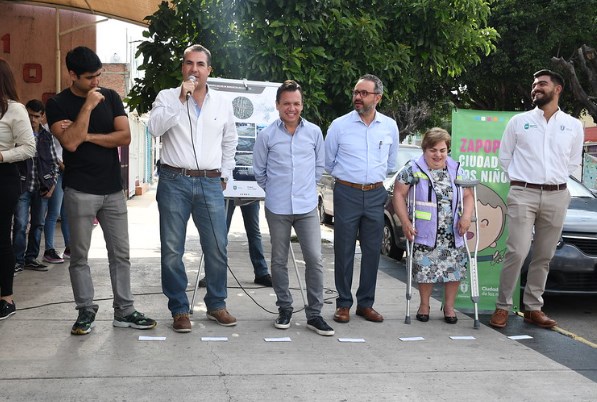 Entrega Zapopan 3.7 kilómetros de banquetas incluyentes en La Constitución