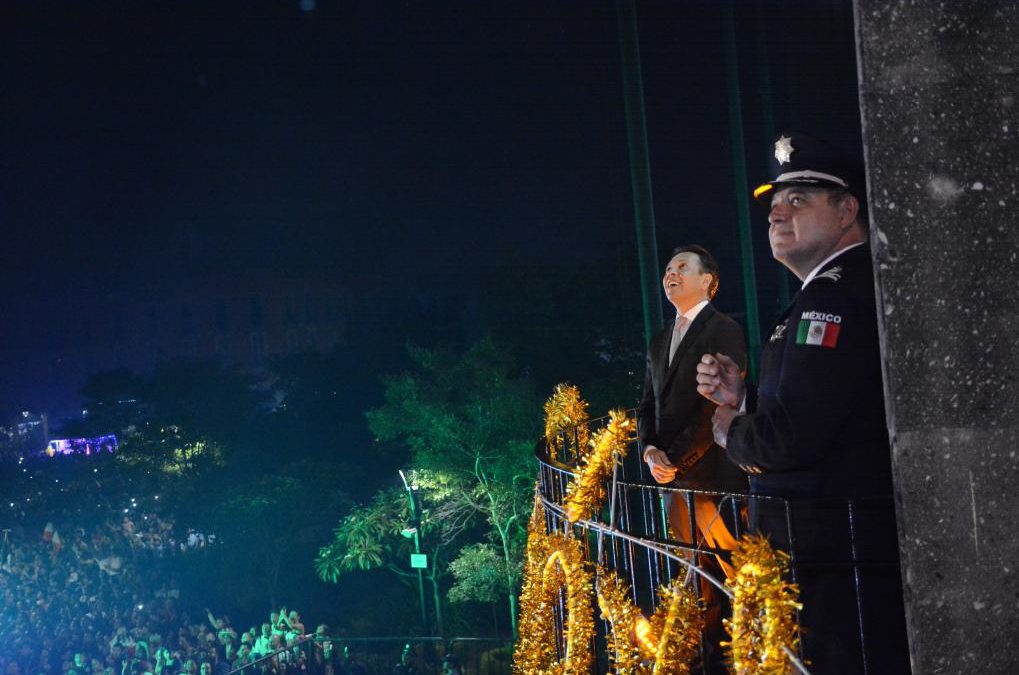 Preside Pablo Lemus la ceremonia del Grito de Independencia de México en Centro Histórico